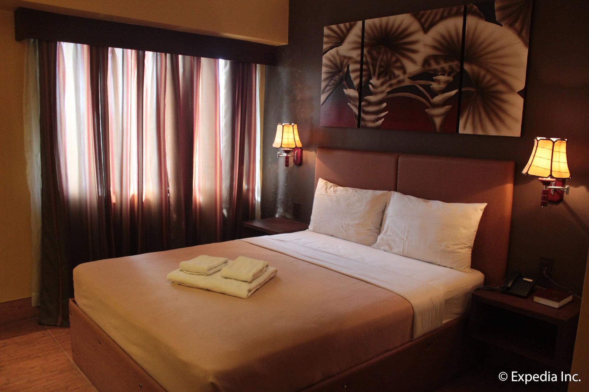Pamulinawen Hotel Laoag Extérieur photo