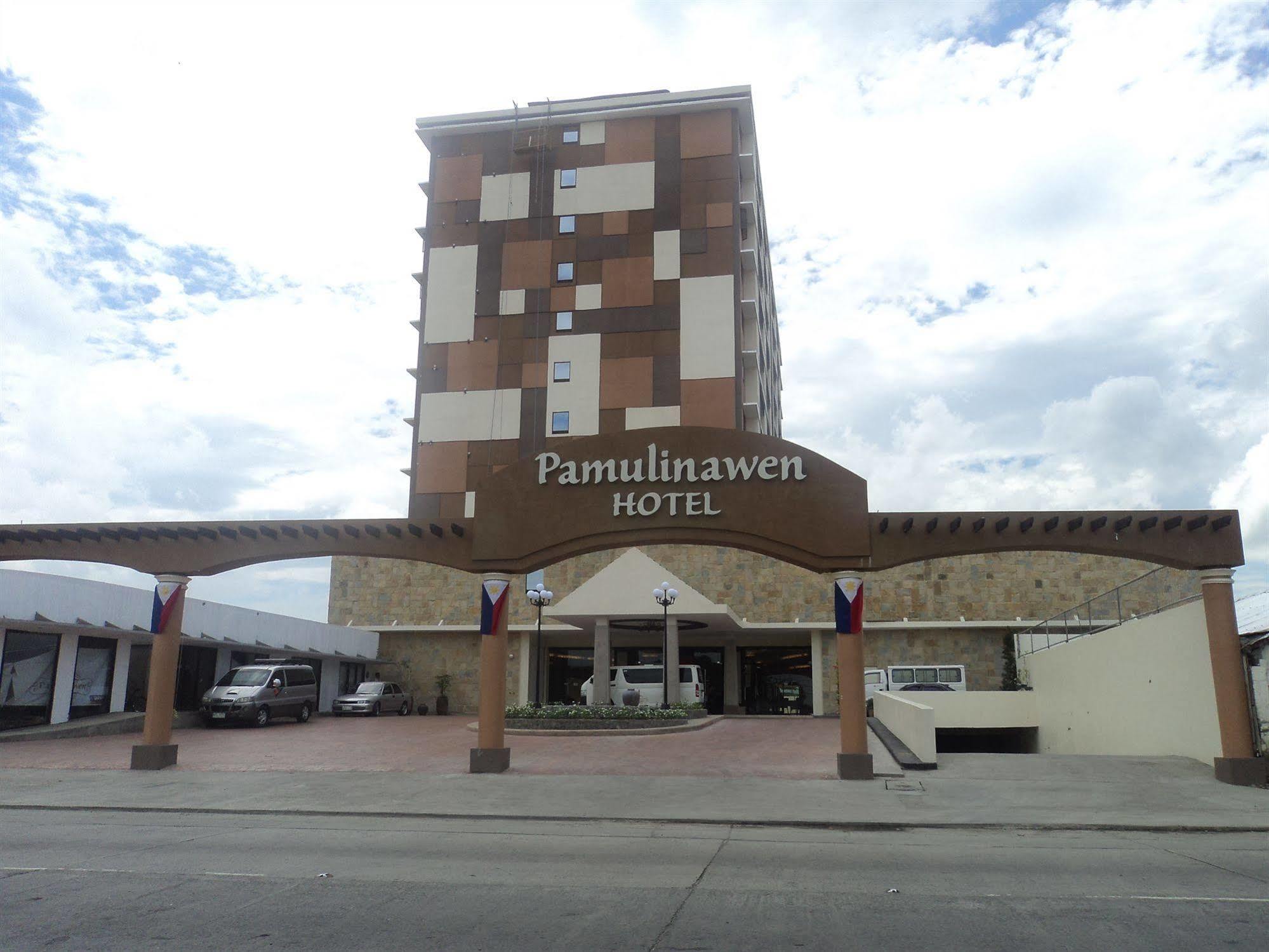 Pamulinawen Hotel Laoag Extérieur photo